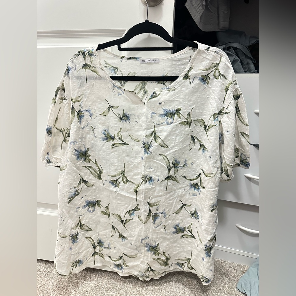 Women's Floral White Top